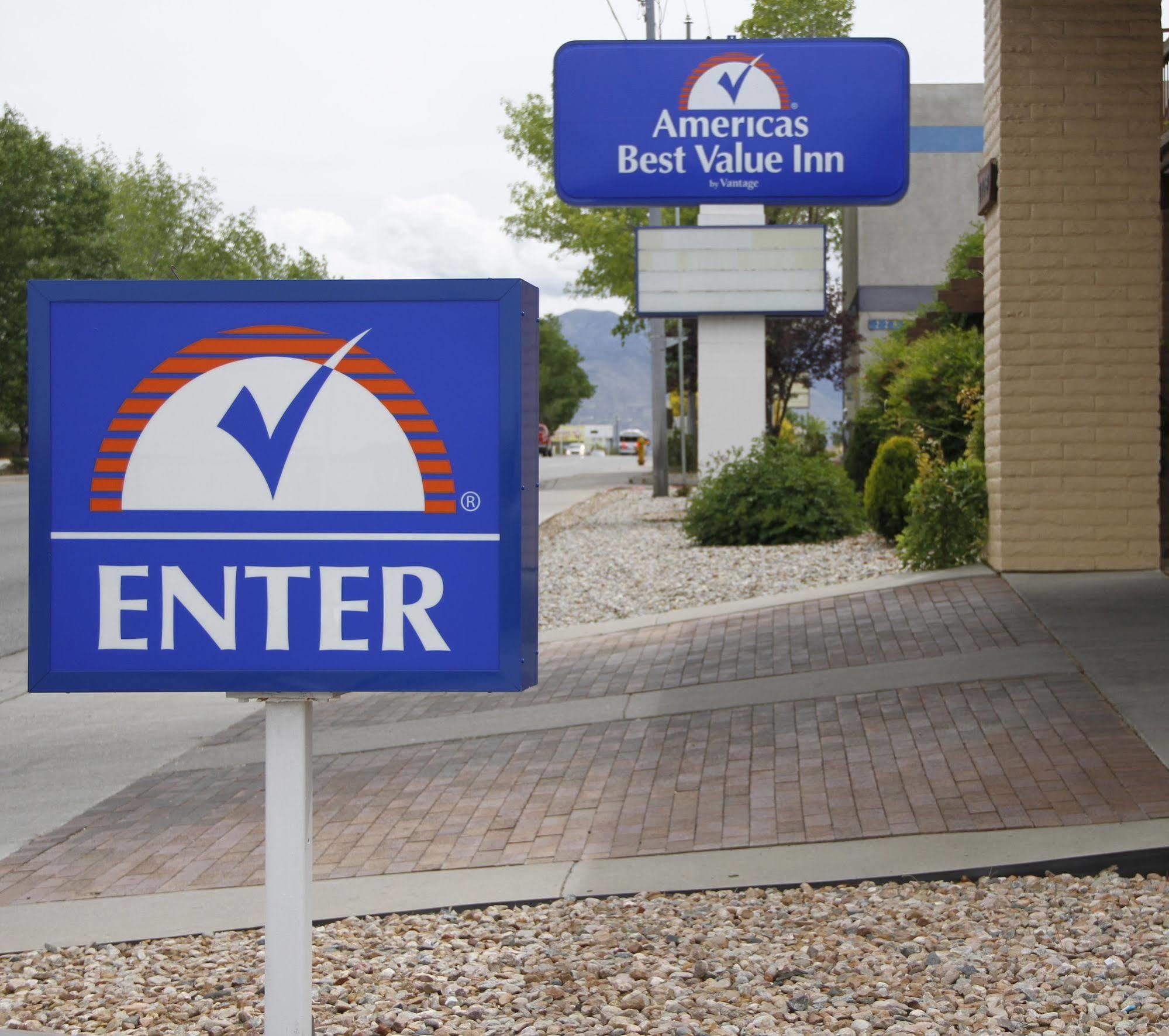 Days Inn By Wyndham Albuquerque Northeast Exterior photo